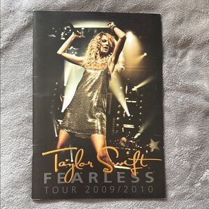 Fearless Tour Book Taylor Swift Concert Program Official 2009 2010